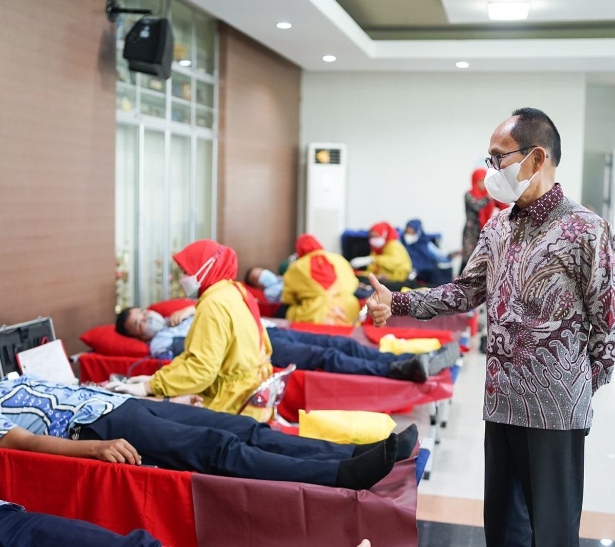 Puluhan Pegawai PDAM Makassar Ikut Donor Darah PMI Sulsel