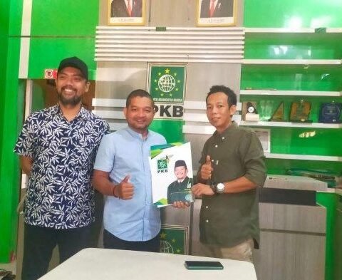 Tim Danny Pomanto mengambil formulir di Partai Kebangkitan Bangsa PKB Kamis 2542024