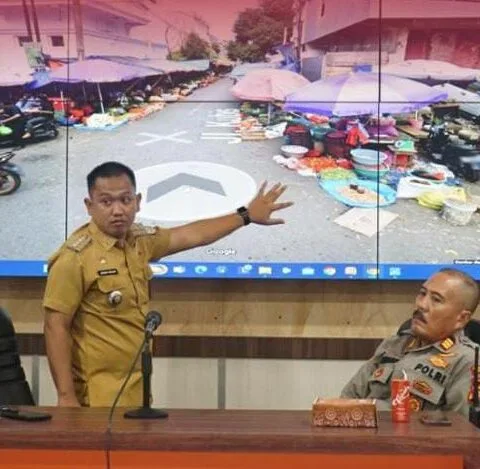Camat Bontoala Kolaborasi Lintas SKPD Pemkot Makassar Tertibkan PK5 di Jl Veteran Utara