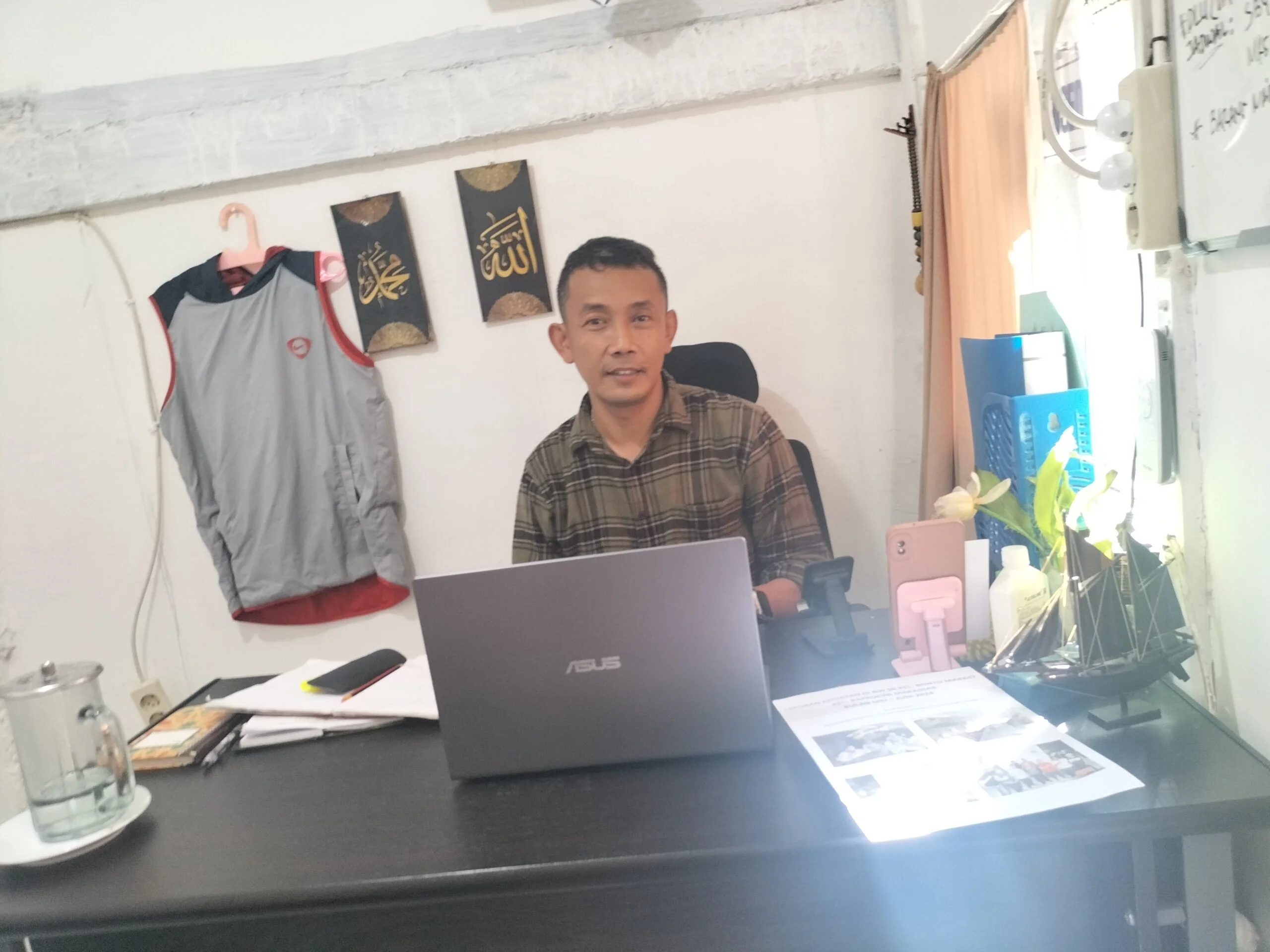 Pengiriman yang Aman dan Terpercaya : Kisah Muh Faisal Darwis,SE Merintis Usaha Expedisi Pengiriman Barang dan Kendaraan 1 Muh Faisal Darwis