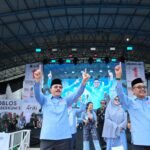 Antusiasme Warga Barru Warnai Kampanye Akbar H. Aras dan Aska Mappe