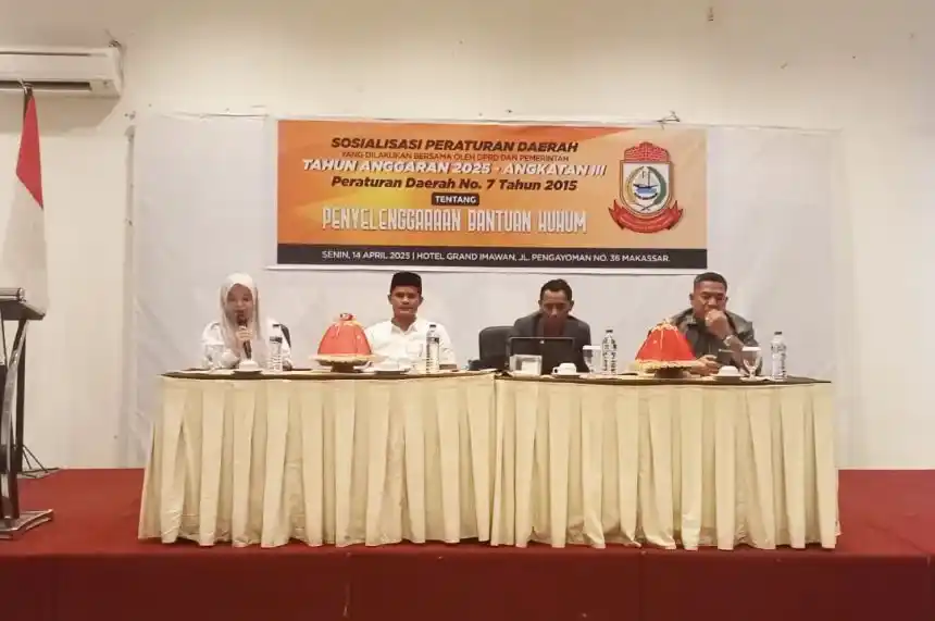 nggota DPRD Kota Makassar, Adi Akbar, menggelar sosialisasi Perda No. 7/2015 tentang Penyelenggaraan Bantuan Hukum