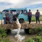 Polisi Samapta Maros amankan ratusan liter miras tradisional jenis ballo dalam operasi pekat./Dok Ist