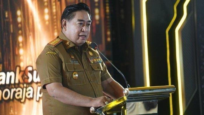 Abdul Hayat Gani saat menjabat Sekprov Sulsel 87
