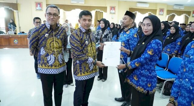 Pemkab Jeneponto Serahkan SK PPPK ke 164 ASN, Bupati: Jaga Integritas dan Profesionalisme