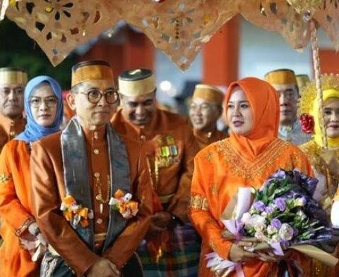 Menteri Kebudayaan Republik Indonesia Fadli Zon secara resmi membuka Festival Budaya