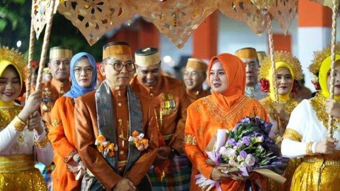 Menteri Kebudayaan Republik Indonesia Fadli Zon secara resmi membuka Festival Budaya