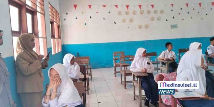 Kepala Sekolah SMP Harapan Bakti Klarifikasi Isu Data Fiktif: “Semua Resmi di Dapodik