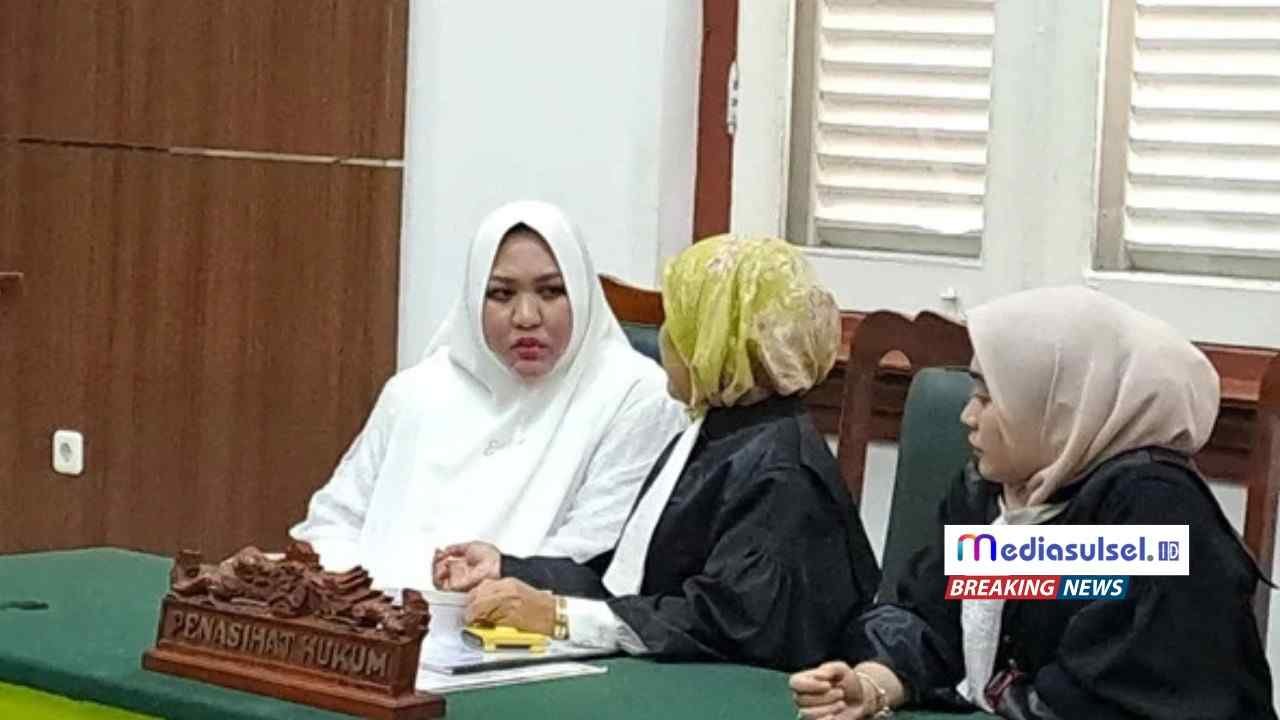 Mira Hayati