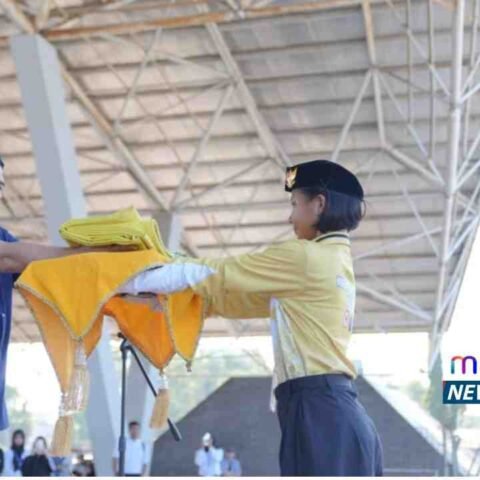 Wali Kota Makassar Munafri Arifuddin memimpin gladi bersih HUT ke-80 RI di Lapangan Karebosi, Jumat (15/8/2025) pagi.