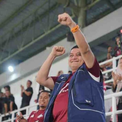Wali Kota Makassar Munafri Arifuddin menyaksikan laga PSM Makassar vs Persija Jakarta di Stadion B.J. Habibie, Parepare, Minggu (21/9/2025). (Dok. Pemkot Makassar)