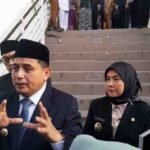 Wali Kota Makassar Munafri “Appi” Arifuddin melantik 263 pejabat pengawas—mulai dari kepala seksi, kepala subbagian, hingga lurah—pada Senin (29/9/2025) pukul 15.15 WITA di Tribun Lapangan Karebosi, Jl. Jenderal Ahmad Yani. Pelantikan merujuk Surat Wali Kota No. 000.1.5/1766/BU/Walikota/IX/2025.