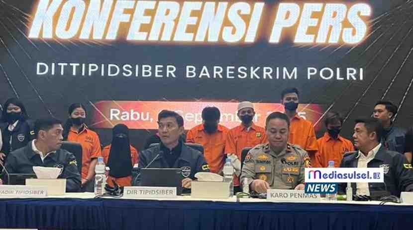 Polri dan Komdigi Tutup 592 Akun Medsos Sebar Hasutan Anarkis Polri dan Komdigi Tutup 592 Akun Medsos Sebar Hasutan Anarkis