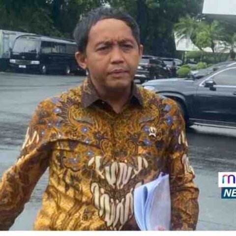 Menteri Kehutanan Raja Juli Antoni