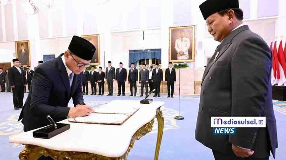 Presiden Prabowo Subianto melantik empat menteri dan satu wakil menteri Kabinet Merah Putih di Istana Negara, Jakarta, 8 September 2025 Presiden Prabowo Subianto melantik empat menteri dan satu wakil menteri Kabinet Merah Putih di Istana Negara, Jakarta, 8 September 2025