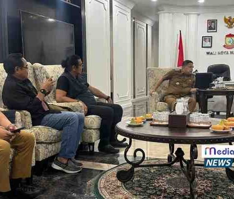 ali Kota Makassar Munafri Arifuddin menerima jajaran Pengurus SMSI Sulsel di ruang kerjanya, Balai Kota Makassar, Selasa (9/9/2025).
