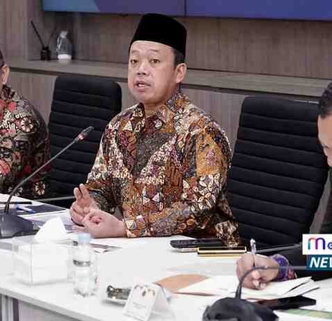 Menteri ATR/Kepala BPN Nusron Wahid bersama Tim Stranas PK KPK saat rapat penyusunan rencana aksi pengendalian alih fungsi lahan di Jakarta.