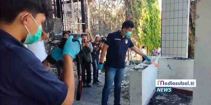 12 Orang Diamankan Usai Gedung DPRD Makassar Dibakar, Tersangka Bisa Bertambah!
