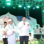 Wali Kota Makassar Munafri Arifuddin menghadiri Maulid Akbar Pesisir di Paotere, bersama Forkopimda dan tokoh masyarakat.