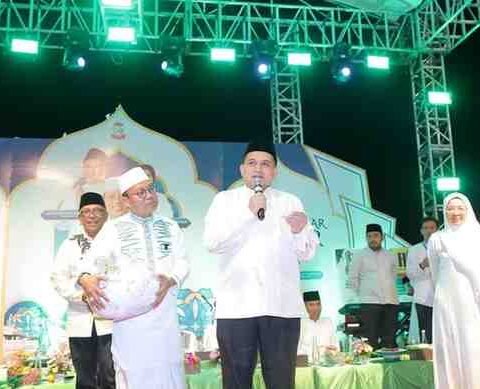 Wali Kota Makassar Munafri Arifuddin menghadiri Maulid Akbar Pesisir di Paotere, bersama Forkopimda dan tokoh masyarakat.