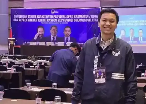 Anggota DPRD Kota Makassar dari Fraksi NasDem, Andi Odhika Cakra Satriawan, saat mengikuti Bimtek Partai NasDem Sulawesi Selatan di Hotel Four Points by Sheraton, Makassar, Sabtu (17/5/2025). Foto: Istimewa
