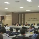 Komisi C DPRD Makassar saat RDP membahas proyek GOR di kawasan Mall MP, Selasa (18/6/2025). Pimpinan rapat Fasruddin Rusli menekankan transparansi kontribusi PAD dan kepatuhan penuh terhadap regulasi (Foto: istimewa).
