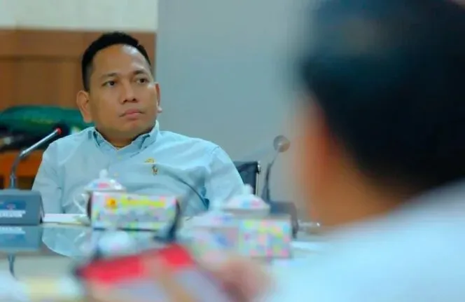 Ketua Komisi B Ismail