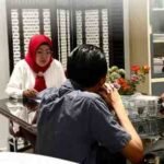 Pertemuan Kepala Dinas Pertanahan Makassar dengan Tim Kuasa Sri Shinta membahas klarifikasi status tanah di kantor Dinas Pertanahan.
