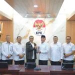 Adri Virly Hadiri HSN 2025, Kantah Makassar Bagikan Sertipikat Wakaf 2 Temui Pimpinan KPK, Menteri Nusron Bahas Pembenahan Proses Bisnis Layanan Pertanahan
