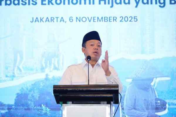 Menteri Agraria dan Tata Ruang/Kepala BPN, Nusron Wahid, menyampaikan arah kebijakan penataan ruang dalam Sarasehan Hari Tata Ruang (HANTARU) 2025 di Jakarta Selatan, Kamis (6/11/2025). Nusron menegaskan pentingnya tata ruang yang berkeadilan untuk mewujudkan empat visi besar Presiden Prabowo Subianto. (Dok. Kementerian ATR/BPN)