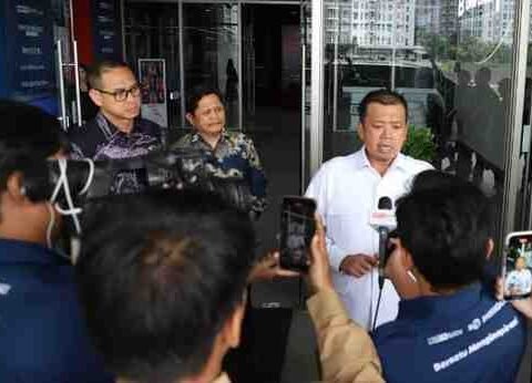 Nusron Wahid : Sengketa PT Hadji Kalla vs GMTD: ATR/BPN Fokus Tertib Administrasi, Bukan Berpihak Nusron Wahid : Sengketa PT Hadji Kalla vs GMTD: ATR/BPN Fokus Tertib Administrasi, Bukan Berpihak