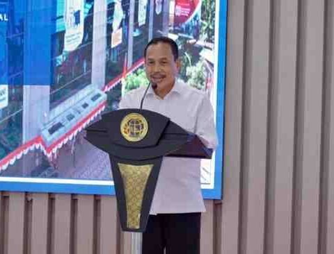 Dirjen Penanganan Sengketa dan Perkara Pertanahan Kementerian ATR/BPN, Iljas Tedjo Prijono, menyampaikan arahan dalam FGD Peningkatan Kompetensi SDM Penyusun Regulasi yang digelar di Aula Prona Kementerian ATR/BPN, Jakarta, Selasa (25/11/2025).