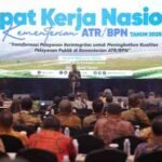 Komisi II DPR Apresiasi Dashboard Pengaduan Tanah ATR/BPN: Respons Cepat ke Warga 2 Sekjen ATR/BPN Tutup Rakernas 2025: Saatnya Tata Ulang Fondasi Layanan Pertanahan