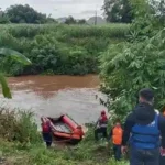 Basarnas-BPBD hingga Relawan Cari Warga Diduga Hanyut di Sungai Belapunraga Gowa