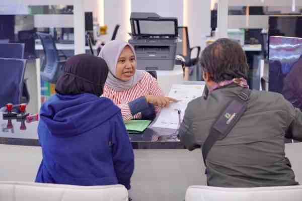 Suasana layanan pertanahan di Kantah Jakarta Utara, Kamis (1/1/2026). Warga tetap dilayani meski hari libur nasional. WhatsAppImage2026 01 02at19.32.01