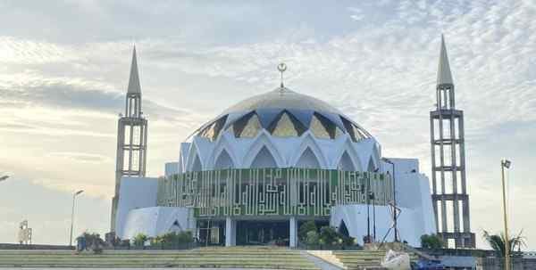 Proyek Menara Masjid Terapung Parepare Molor, Kontraktor Kena Denda Harian