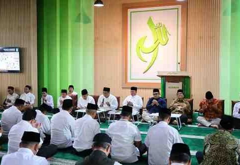 Momentum Ramadan, Nusron Wahid Kumpulkan Mitra Kerja di Buka Puasa Bersama Momentum Ramadan, Nusron Wahid Kumpulkan Mitra Kerja di Buka Puasa Bersama