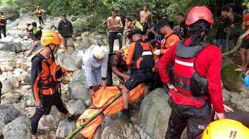 Satu Korban Sungai Kalimborang Tompobulu Ditemukan Meninggal Satu Korban Sungai Kalimborang Tompobulu Ditemukan Meninggal