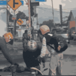 Lubang Jalan di Moncongloe Kembali Makan Korban, Pengendara Wanita Terjatuh