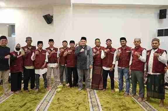 Wali Kota Makassar Munafri Arifuddin saat menghadiri Safari Ramadan Pemkot Makassar di Masjid H. Sampara Cubung, Kelurahan Untia, Kecamatan Biringkanaya, Sabtu (7/3/2026) malam.