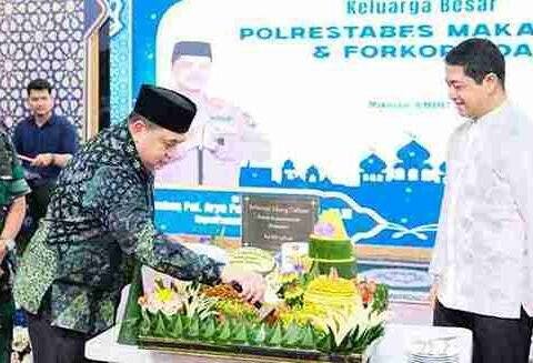 Wali Kota Makassar Munafri Arifuddin menghadiri buka puasa bersama keluarga besar Polrestabes Makassar di Aula Mappaodang, Minggu (7/3/2026). Wali Kota Makassar Munafri Arifuddin menghadiri buka puasa bersama keluarga besar Polrestabes Makassar di Aula Mappaodang, Minggu (7/3/2026).