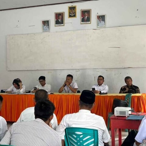 Kepala Seksi ATR/BPN Takalar Hamda M.Y. Sosialisasikan Program Pertanahan di Galesong Utara