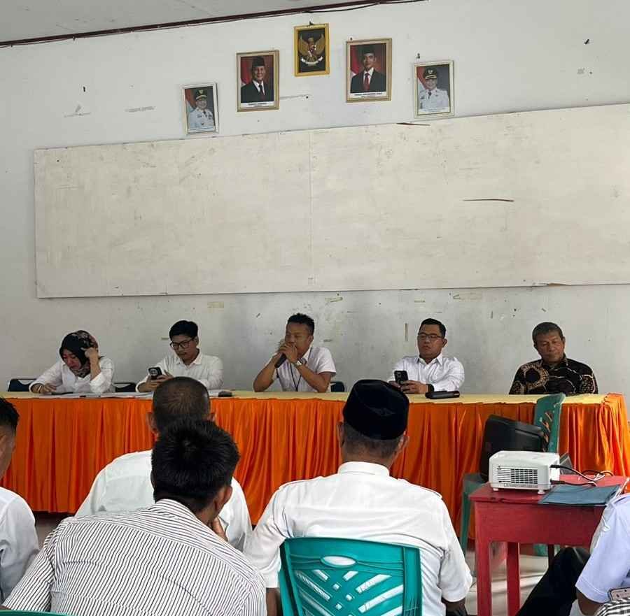 Kepala Seksi ATR/BPN Takalar Hamda M.Y. Sosialisasikan Program Pertanahan di Galesong Utara