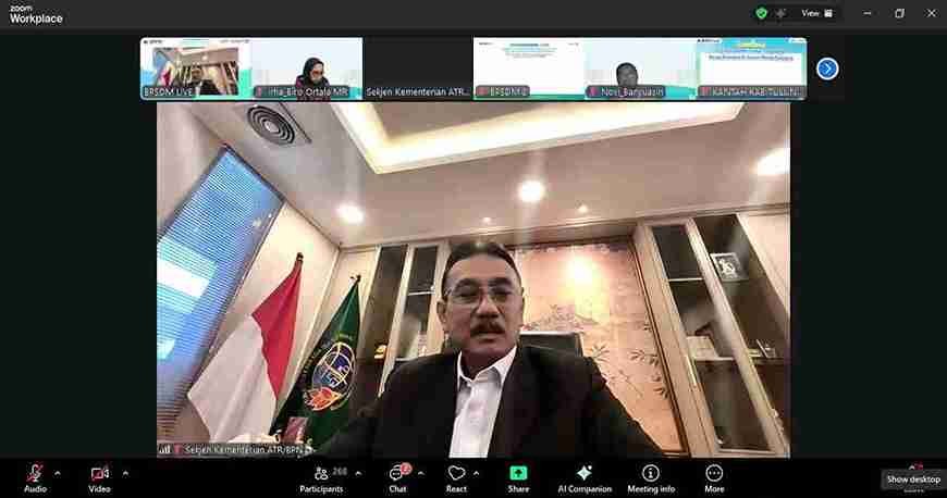 Sekretaris Jenderal ATR/BPN Dalu Agung Darmawan saat memberikan arahan dalam Webinar Nasional Sosialisasi Peraturan Menteri ATR/Kepala BPN Nomor 6 Tahun 2025 tentang Organisasi dan Tata Kerja Kementerian ATR/BPN, Kamis (12/3/2026)