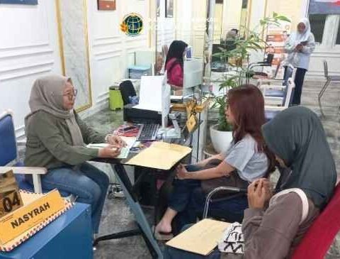 , Kantor Pertanahan Kota Makassar melaksanakan Program Pelayanan Pertanahan Terbatas dalam rangka libur Cuti Bersama Hari Raya Nyepi dan Idul Fitri, Rabu (18/03/2026) , Kantor Pertanahan Kota Makassar melaksanakan Program Pelayanan Pertanahan Terbatas dalam rangka libur Cuti Bersama Hari Raya Nyepi dan Idul Fitri, Rabu (18/03/2026)