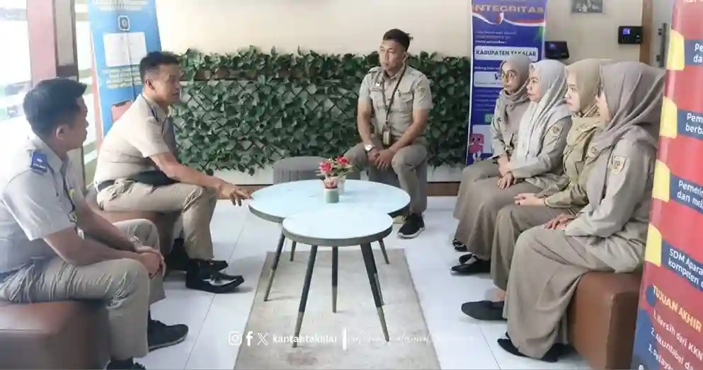 Briefing Loket Kantah Takalar Tekankan Pelayanan Optimal Briefing Loket Kantah Takalar Tekankan Pelayanan Optimal