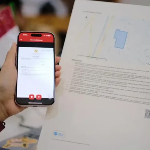 Cek Sertipikat Tanah Kini Lebih Mudah Lewat Smartphone Cek Sertipikat Tanah Kini Lebih Mudah Lewat Smartphone