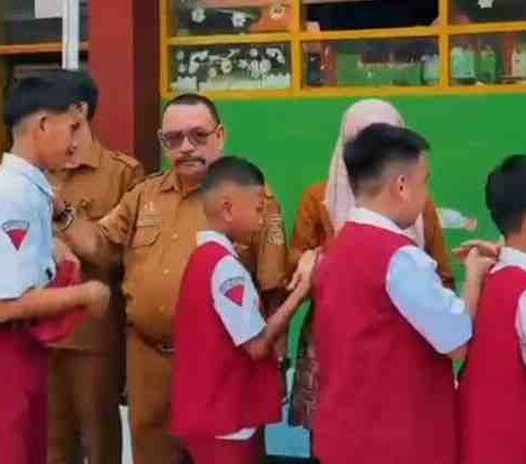 Halal Bihalal di SD Bara-Baraya II Makassar, Guru dan Siswa Saling Memaafkan 4 Screenshot2026 04 0106584