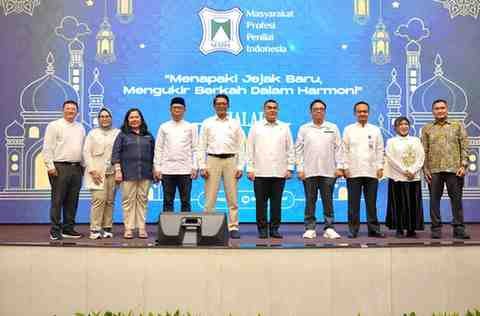 Ossy Dermawan menghadiri halalbihalal Masyarakat Profesi Penilai Indonesia (MAPPI) di Jakarta dan menyampaikan pentingnya menjaga integritas dalam profesi penilai. WhatsAppImage2026 04 09at07.32.28