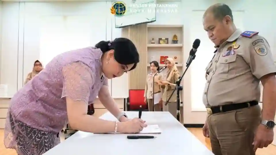 Desy Cecilia Kondar Resmi Dilantik Jadi PPAT Kedudukan Kota Makassar Desy Cecilia Kondar Resmi Dilantik Jadi PPAT Kedudukan Kota Makassar
